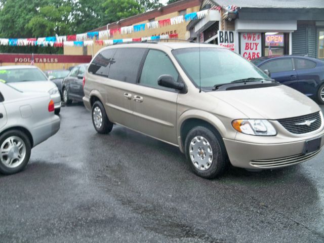 2002 Chrysler Town and Country Elk Conversion Van