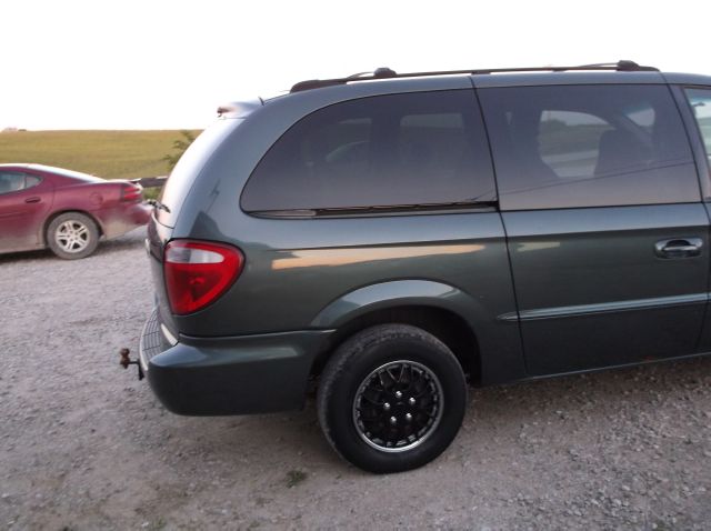 2002 Chrysler Town and Country Elk Conversion Van