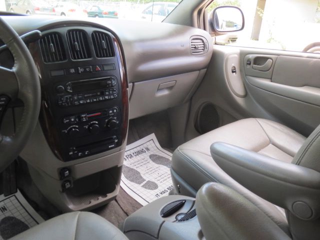 2002 Chrysler Town and Country Open-top