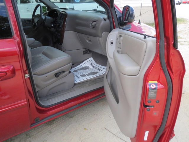 2002 Chrysler Town and Country Open-top