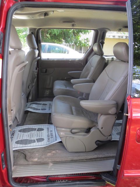 2002 Chrysler Town and Country Open-top