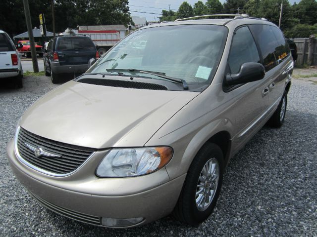 2002 Chrysler Town and Country SLT 25