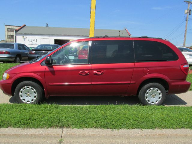 2002 Chrysler Town and Country Elk Conversion Van