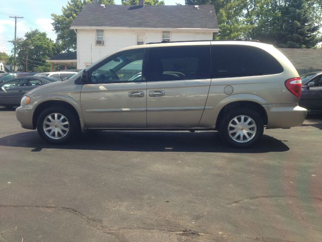 2002 Chrysler Town and Country Elk Conversion Van