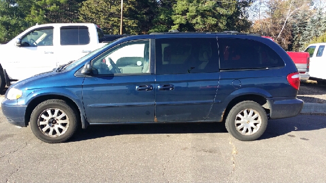 2002 Chrysler Town and Country Open-top