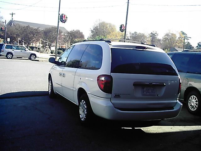 2002 Chrysler Town and Country Elk Conversion Van