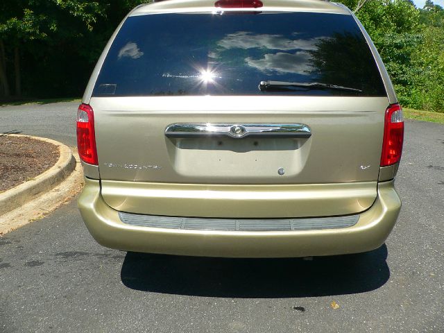 2002 Chrysler Town and Country S Sedan Under FULL Factory Warranty