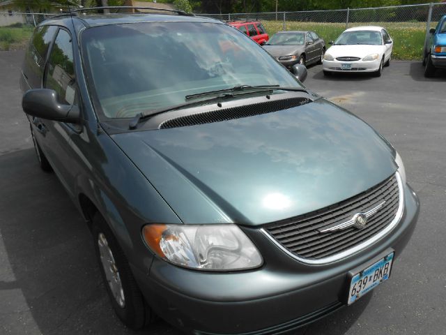 2002 Chrysler Town and Country Elk Conversion Van