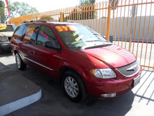 2002 Chrysler Town and Country Unknown