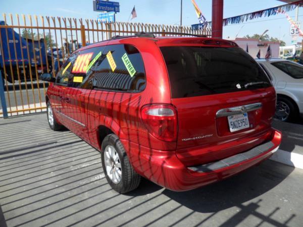 2002 Chrysler Town and Country Unknown