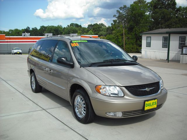 2002 Chrysler Town and Country SLT 25