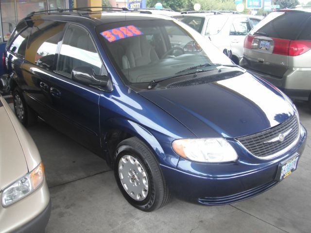 2002 Chrysler Town and Country Elk Conversion Van