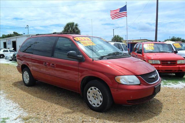 2002 Chrysler Town and Country Unknown