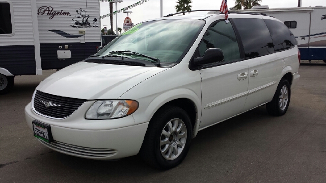 2002 Chrysler Town and Country Open-top