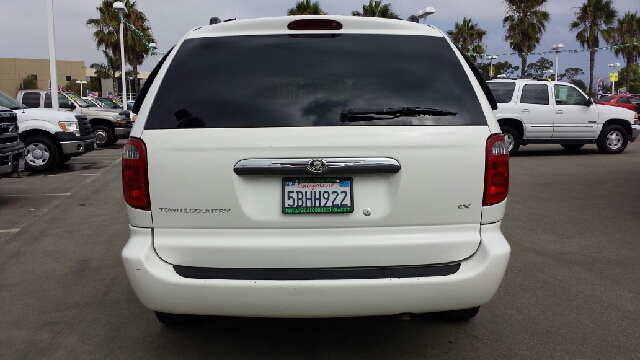 2002 Chrysler Town and Country Open-top