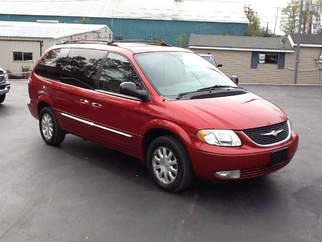 2003 Chrysler Town and Country H6 L.L. Bean