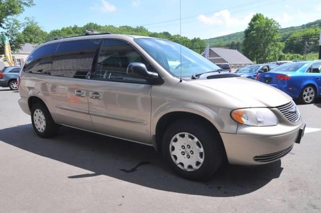 2003 Chrysler Town and Country Unknown