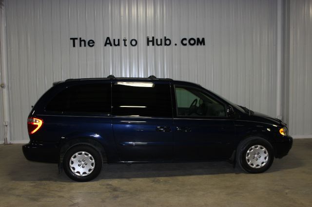 2003 Chrysler Town and Country Base