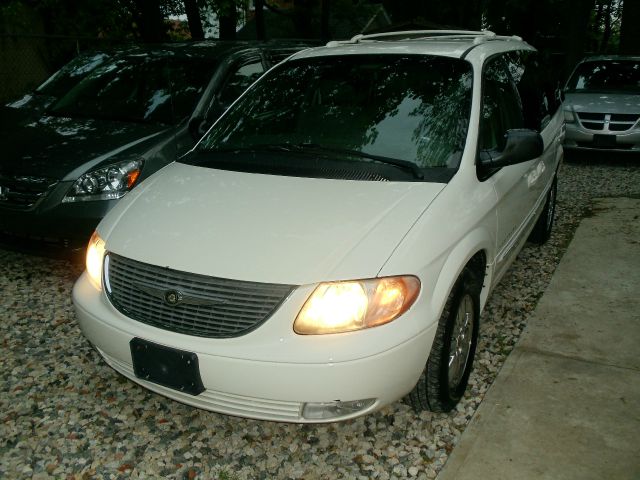 2003 Chrysler Town and Country Open-top