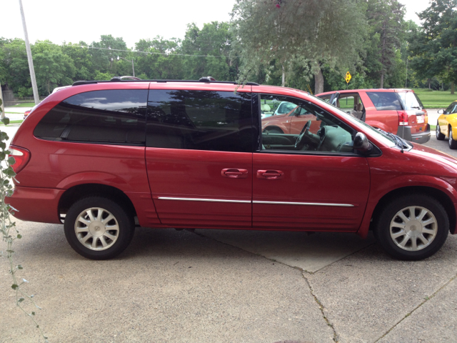 2003 Chrysler Town and Country Lariat 4WD Moon Roof