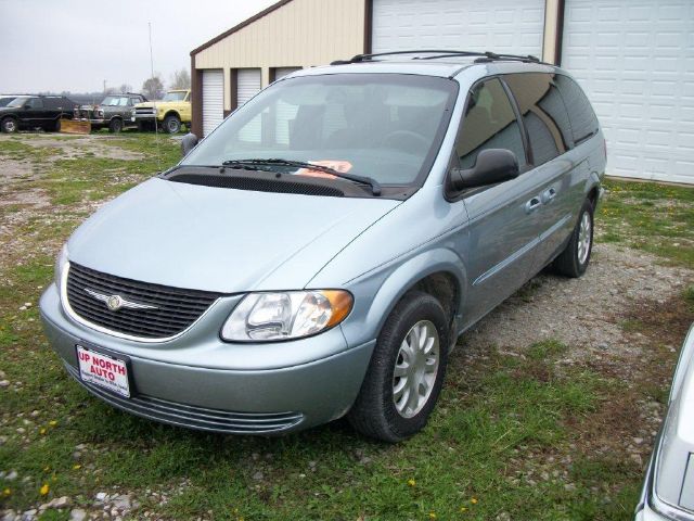 2003 Chrysler Town and Country Unknown