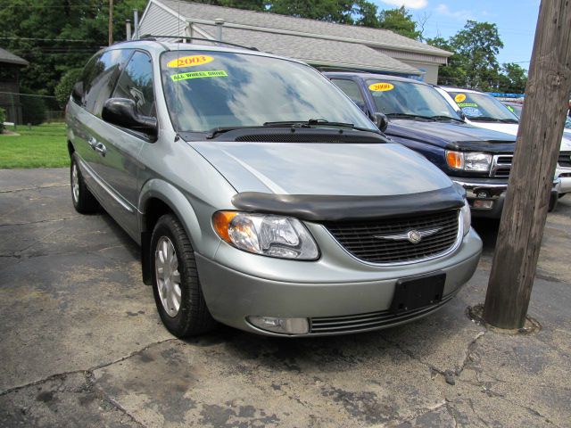 2003 Chrysler Town and Country H6 L.L. Bean