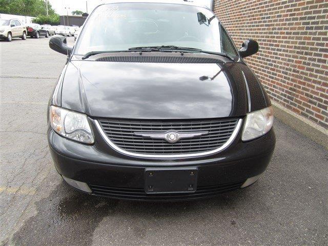 2003 Chrysler Town and Country SLT 25