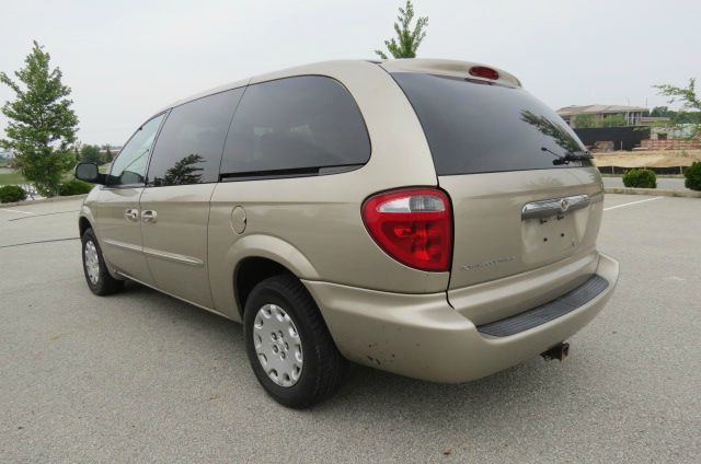 2003 Chrysler Town and Country TRD Off-road Pkg 6 1/2 Ft Bed