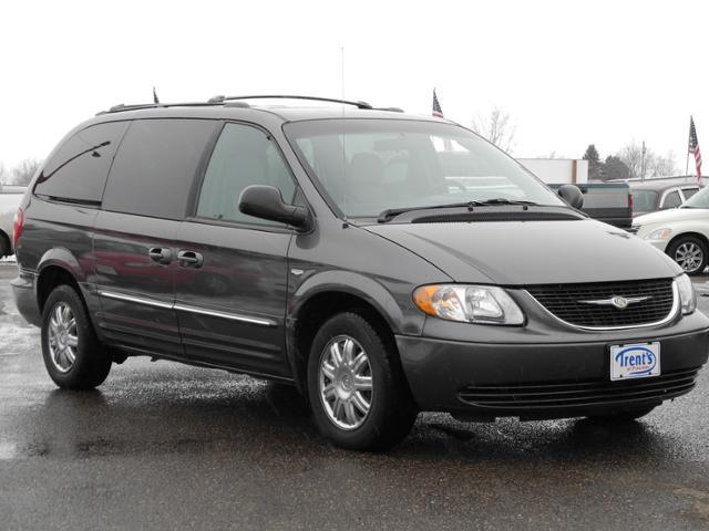 2004 Chrysler Town and Country 3.5