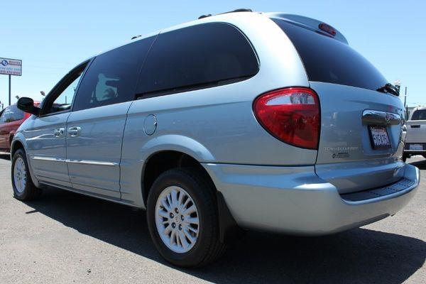 2004 Chrysler Town and Country 5 LS