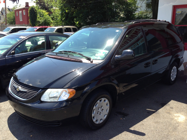 2004 Chrysler Town and Country Elk Conversion Van