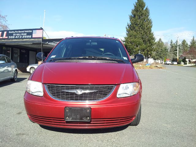 2004 Chrysler Town and Country Open-top