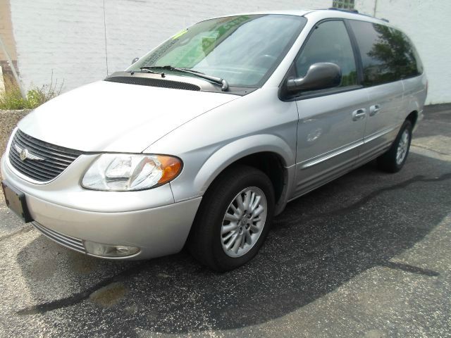 2004 Chrysler Town and Country 3.5