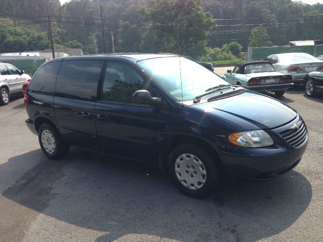 2004 Chrysler Town and Country Elk Conversion Van