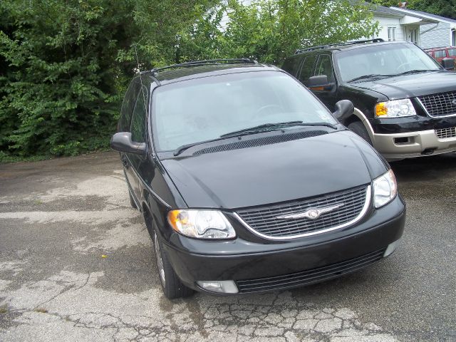 2004 Chrysler Town and Country 3.5