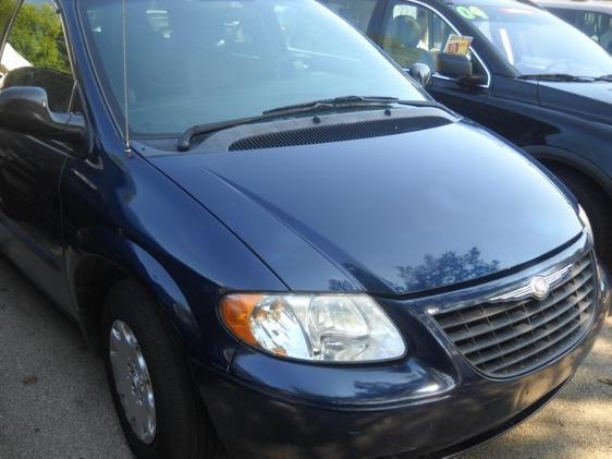 2004 Chrysler Town and Country Elk Conversion Van