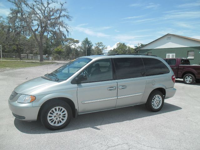 2004 Chrysler Town and Country 3.5