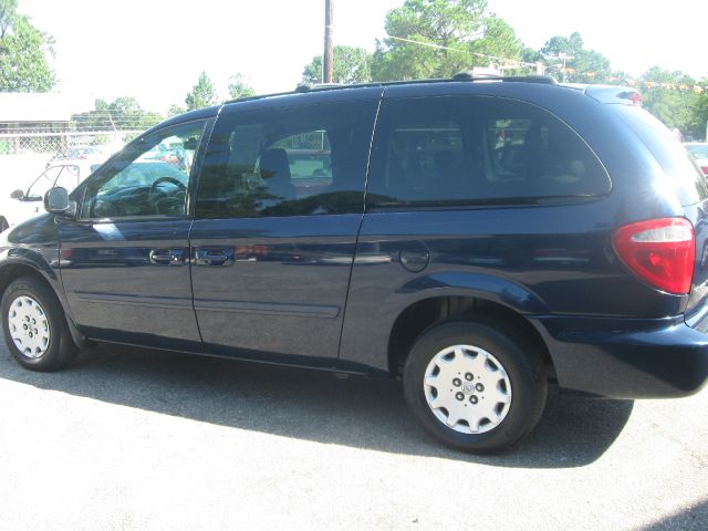 2004 Chrysler Town and Country Unknown