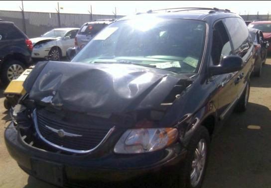 2004 Chrysler Town and Country Open-top