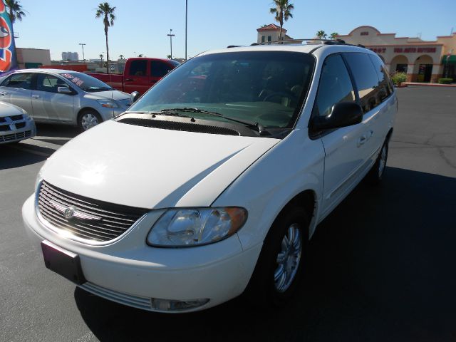 2004 Chrysler Town and Country 3.5