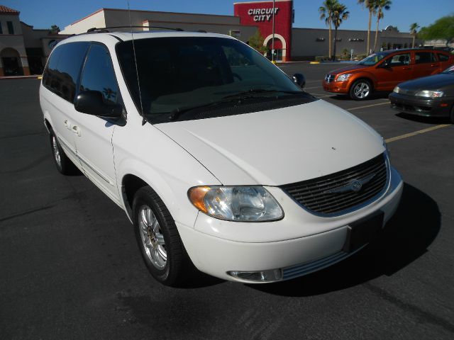 2004 Chrysler Town and Country 3.5