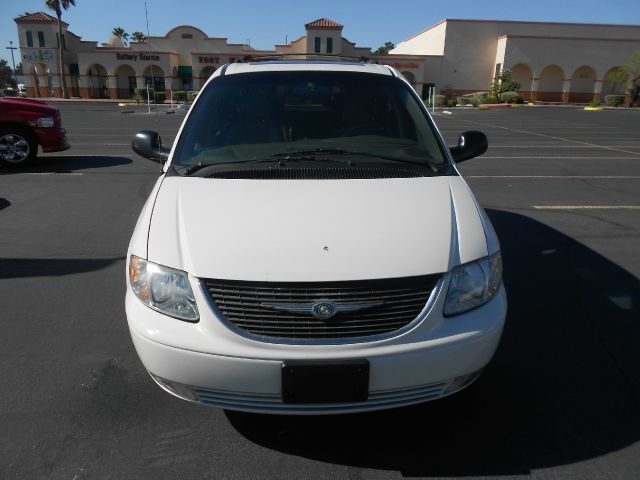 2004 Chrysler Town and Country 3.5