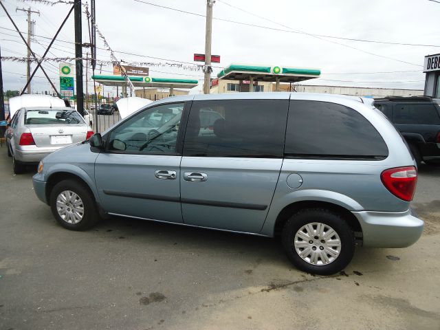 2005 Chrysler Town and Country Elk Conversion Van