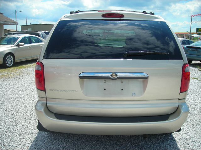 2005 Chrysler Town and Country Elk Conversion Van