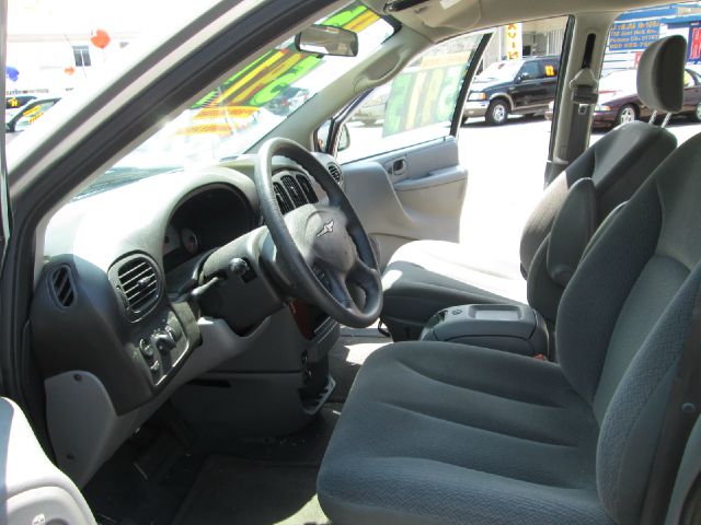 2005 Chrysler Town and Country Elk Conversion Van