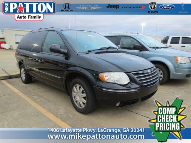 2005 Chrysler Town and Country 3.5