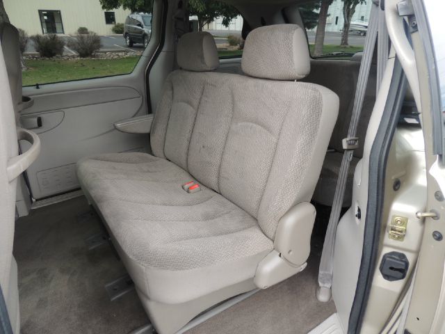 2005 Chrysler Town and Country Elk Conversion Van