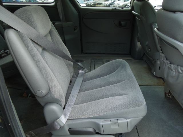 2005 Chrysler Town and Country Elk Conversion Van