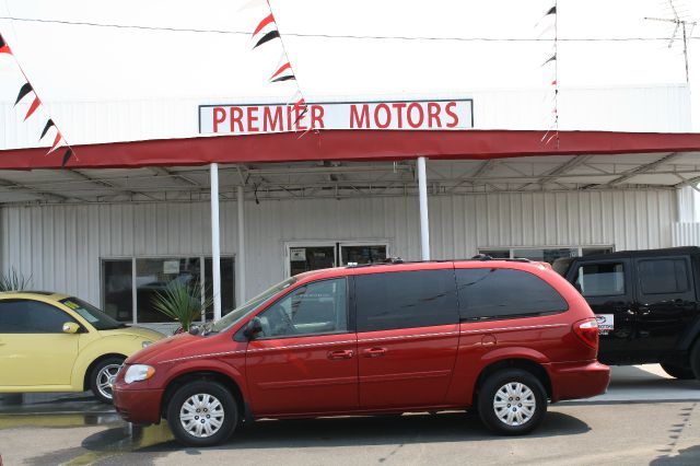 2005 Chrysler Town and Country Elk Conversion Van