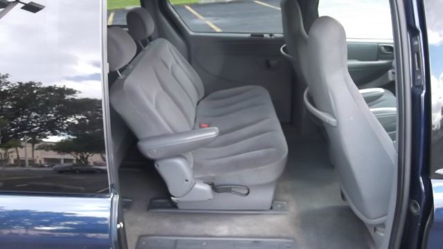 2005 Chrysler Town and Country Elk Conversion Van